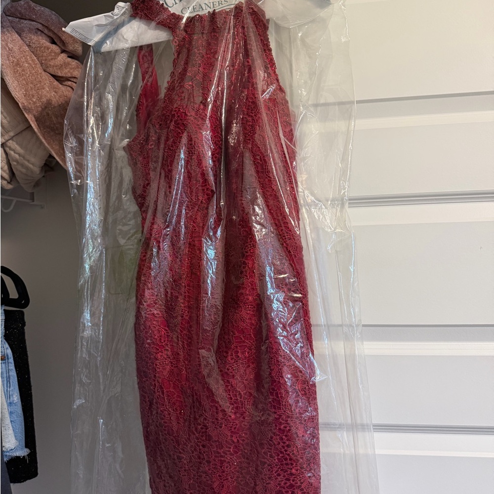 Elegant Lace Overlay Burgundy Women's Dress - Picture 6 of 6